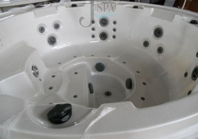 Бассейн спа Sunrans SR831 Бассейн спа Sunrans SR831