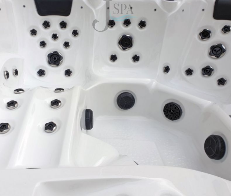 Бассейн спа JNJ Spas Omega Бассейн спа JNJ Spas Omega